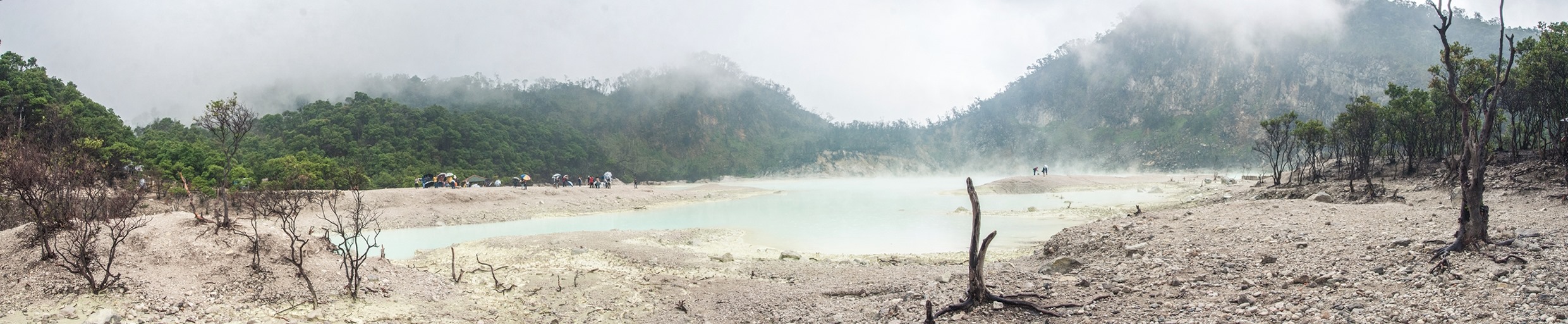 Kawah Putih – Lokasi eksotis di Selatan Bandung | the atmojo